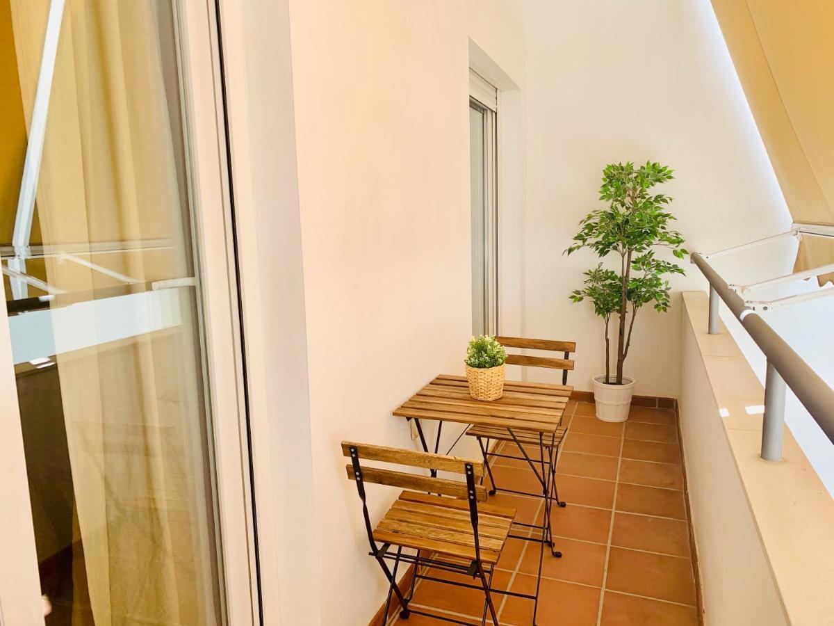 Homely Málaga Parras con terraza Esterno foto